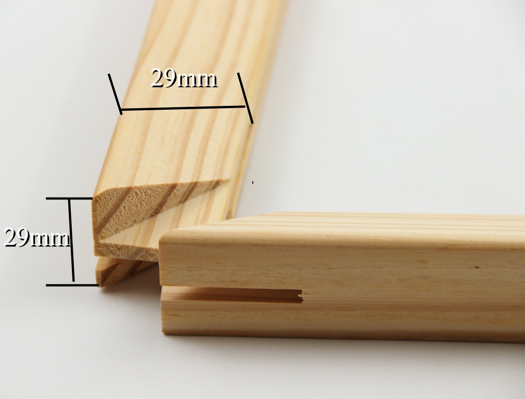 29x29 mm sloped stretcher bar profile with smooth rounded canvas contact transition