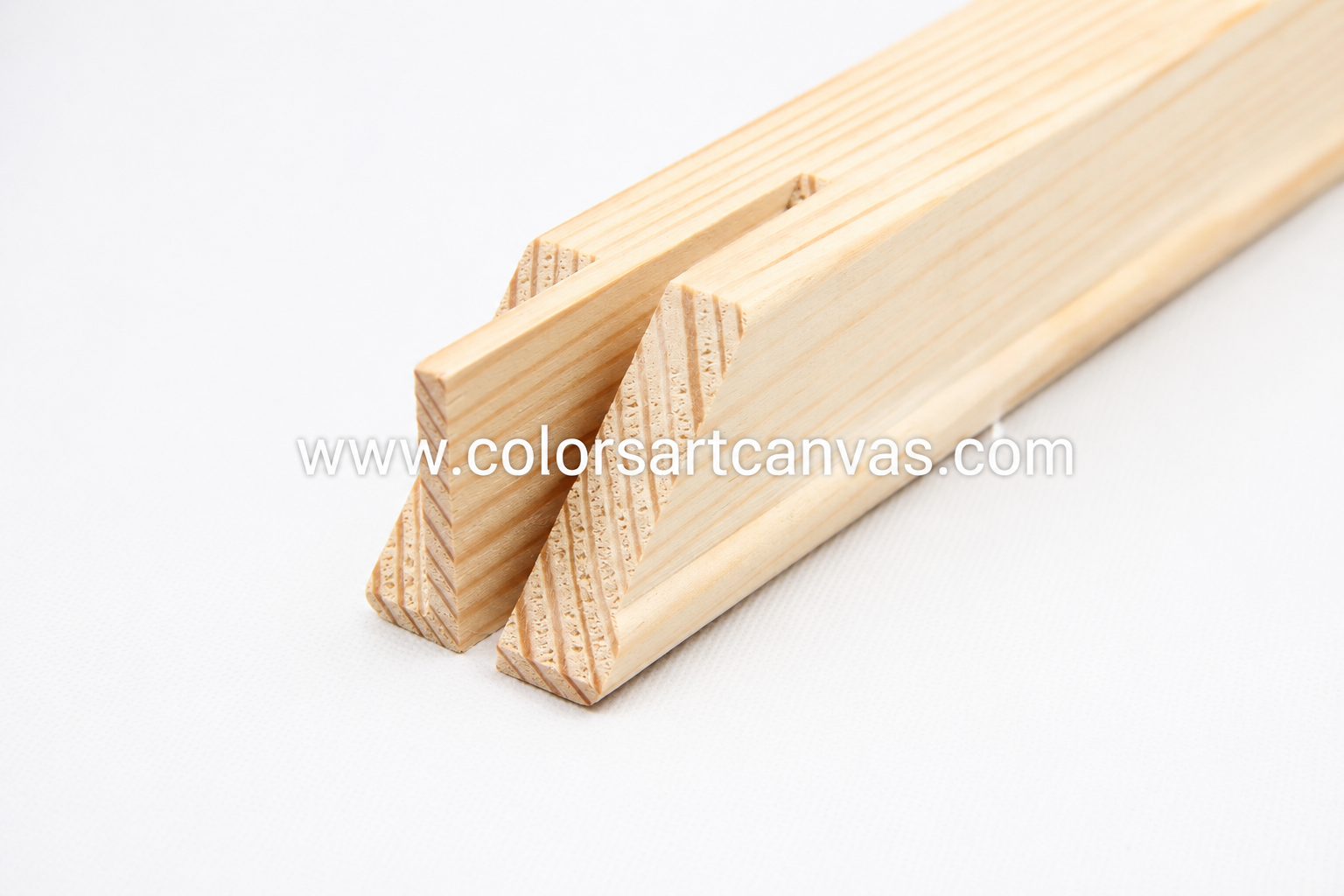 Kiln-dried pine wooden canvas stretcher bar profile detail