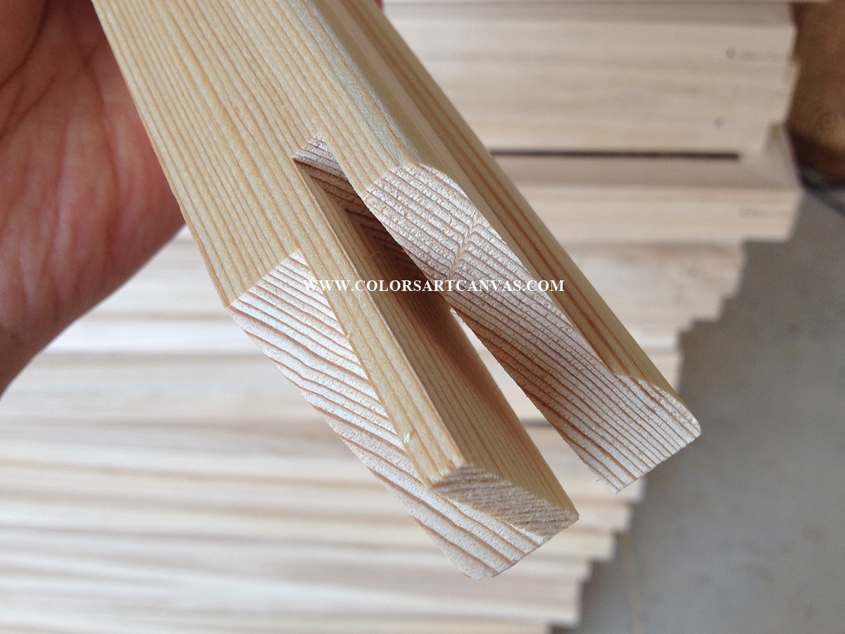 CR3828 pine stretcher bar precision machining and joint detail