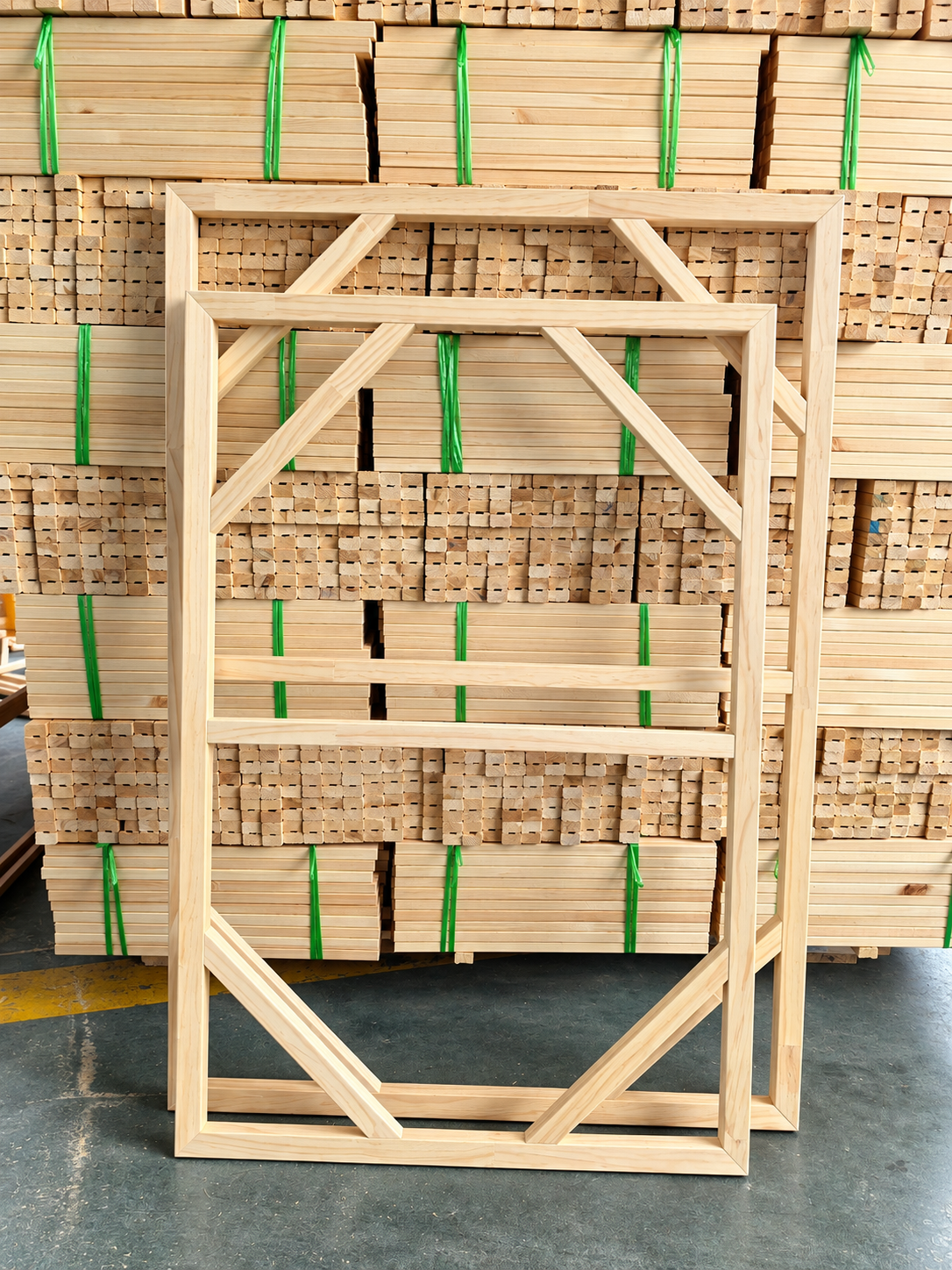 Heavy duty and large format stretcher bars for reinforced canvas frames